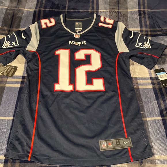 NFL New England Patriots #12 Tom Brady jersey size Medium - Picture 2 of 14